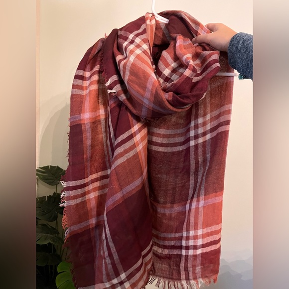 Roots Leaside plaid scarf - Picture 2 of 4